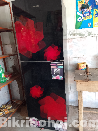 রেফ্রিজারেটর